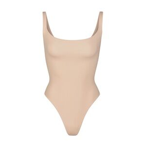 BNWT Skims fits everybody square neck bodysuit